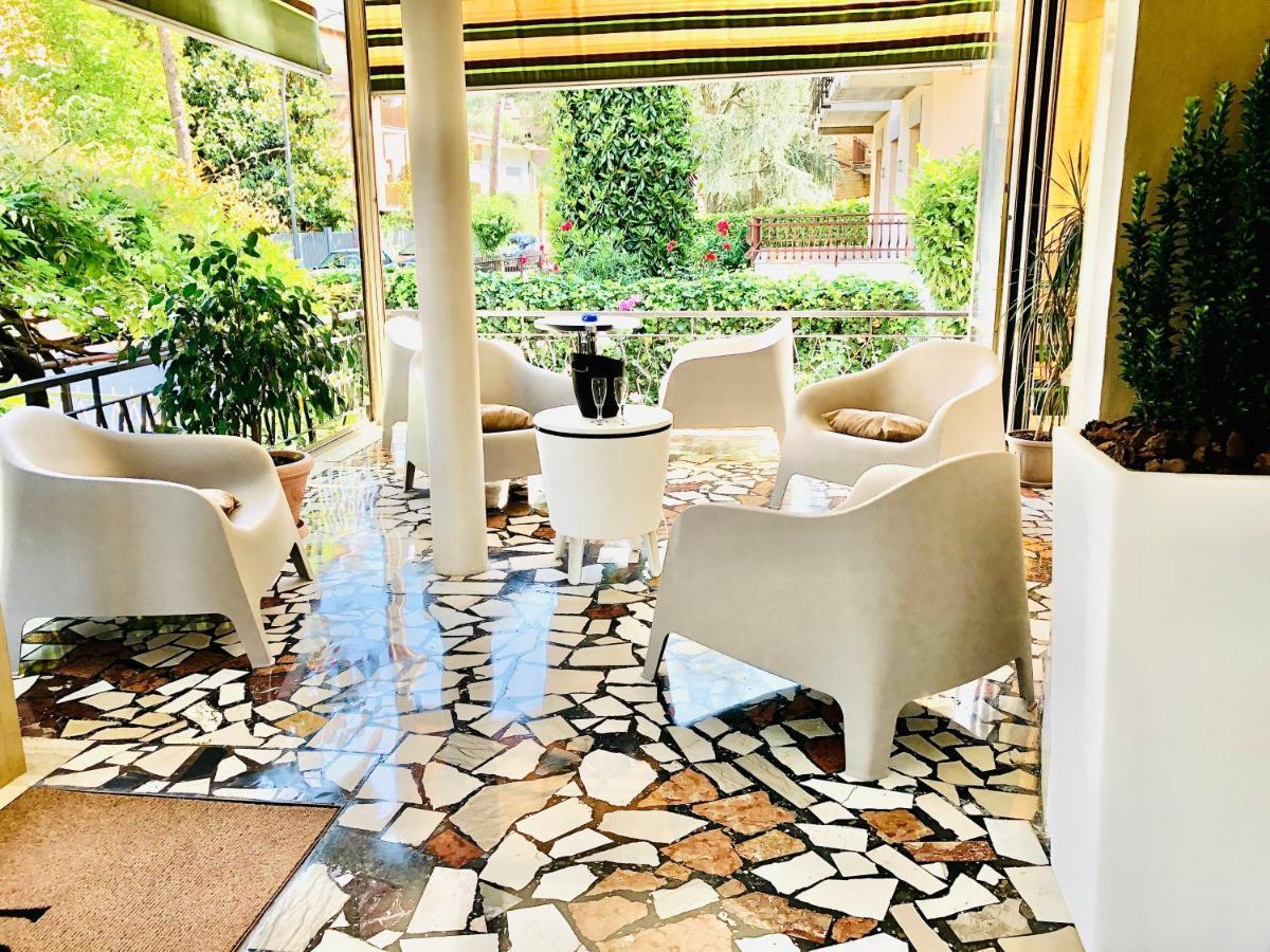 Hotel Villa Serena Castrocaro Terme Bagian luar foto